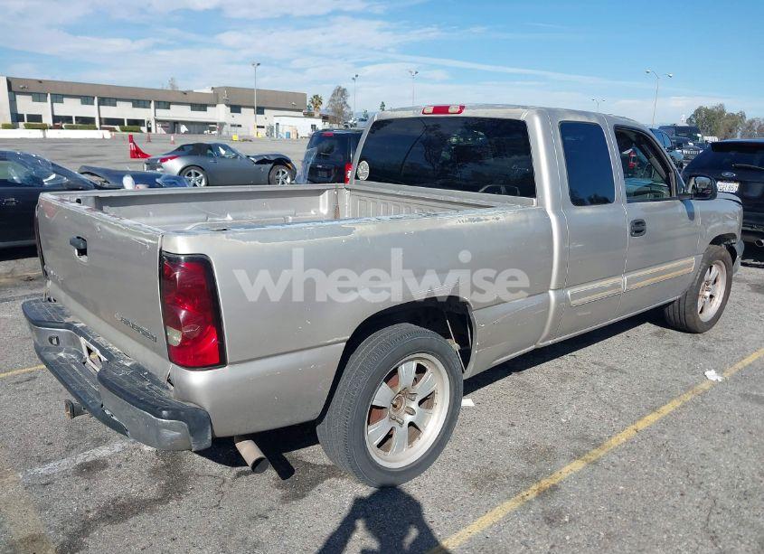 Photo 4 of 2005 Chevrolet Silverado 1500 LS (VIN 2GCEC19T051261530)