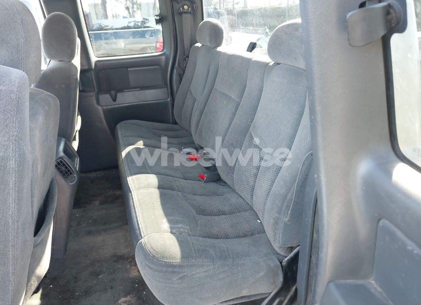 Photo 8 of 2005 Chevrolet Silverado 1500 LS (VIN 2GCEC19T051261530)