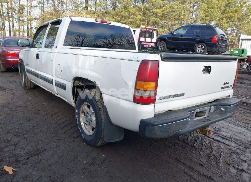 Photo 3 of 2001 Chevrolet Silverado 1500 LS (VIN 2GCEC19T111166937)