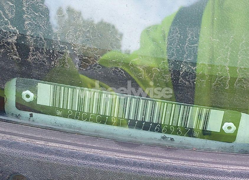 Photo 9 of 2001 Chevrolet Silverado 1500 LS (VIN 2GCEC19T111166937)