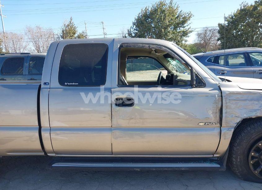 Photo 13 of 2001 Chevrolet Silverado C1500 (VIN 2GCEC19T111309806)