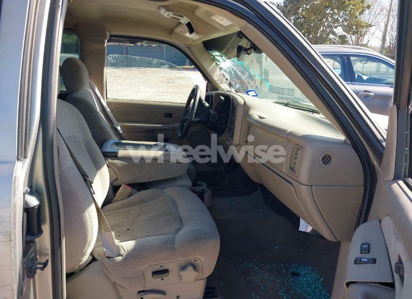 Photo 5 of 2001 Chevrolet Silverado C1500 (VIN 2GCEC19T111309806)