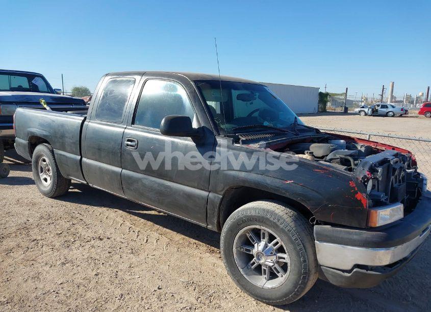 2004 Chevrolet Silverado 1500 LS (VIN 2GCEC19T141177960) main photo