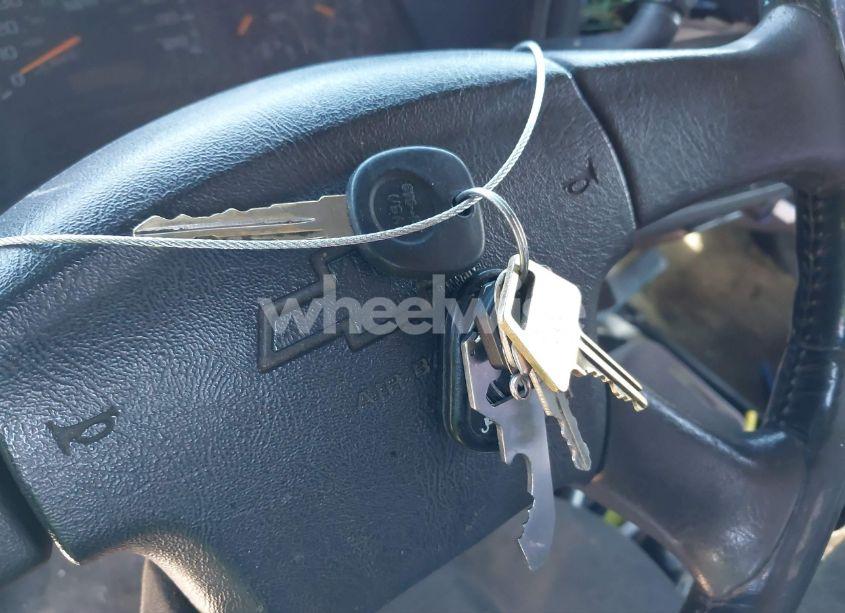 Photo 11 of 2004 Chevrolet Silverado 1500 LS (VIN 2GCEC19T141177960)