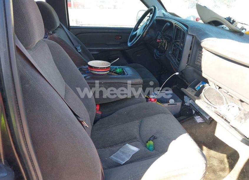 Photo 5 of 2004 Chevrolet Silverado 1500 LS (VIN 2GCEC19T141177960)