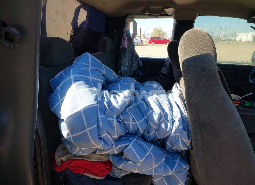 Photo 8 of 2004 Chevrolet Silverado 1500 LS (VIN 2GCEC19T141177960)