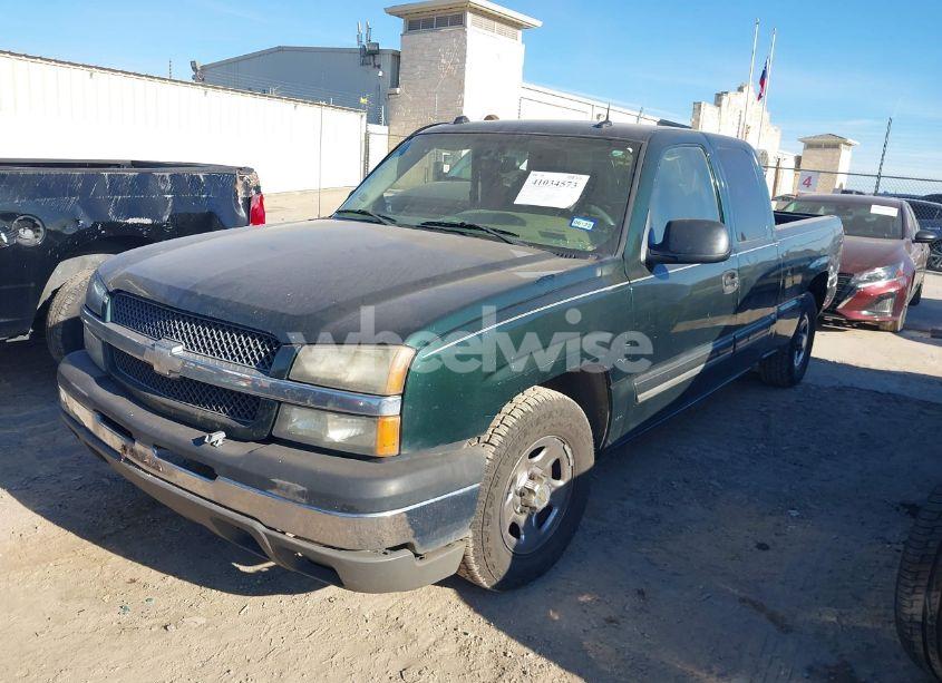 Photo 2 of 2004 Chevrolet Silverado 1500 LS (VIN 2GCEC19T141210195)