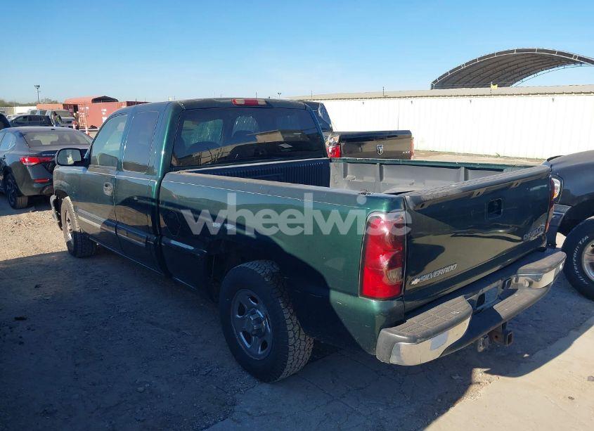 Photo 3 of 2004 Chevrolet Silverado 1500 LS (VIN 2GCEC19T141210195)