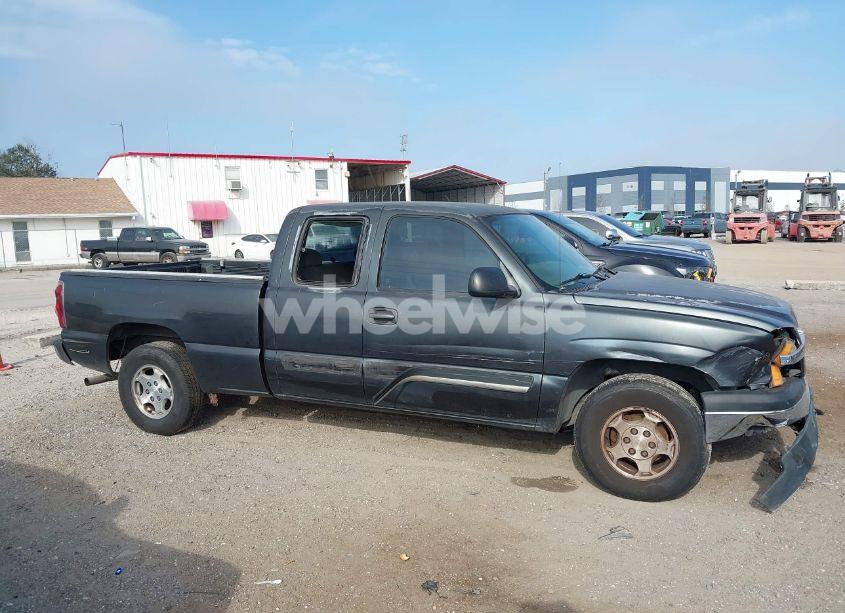 Photo 13 of 2004 Chevrolet Silverado 1500 LS (VIN 2GCEC19T141244184)
