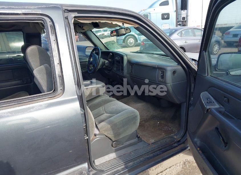 Photo 5 of 2004 Chevrolet Silverado 1500 LS (VIN 2GCEC19T141244184)