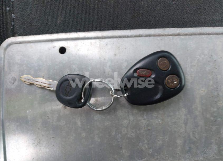 Photo 11 of 2004 Chevrolet Silverado 1500 LS (VIN 2GCEC19T141277069)