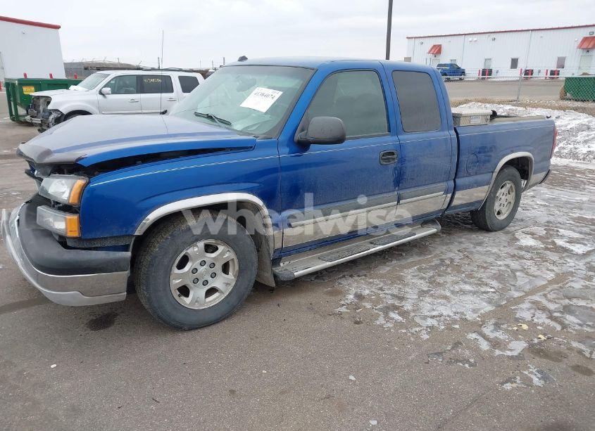 Photo 2 of 2004 Chevrolet Silverado 1500 LS (VIN 2GCEC19T141277069)