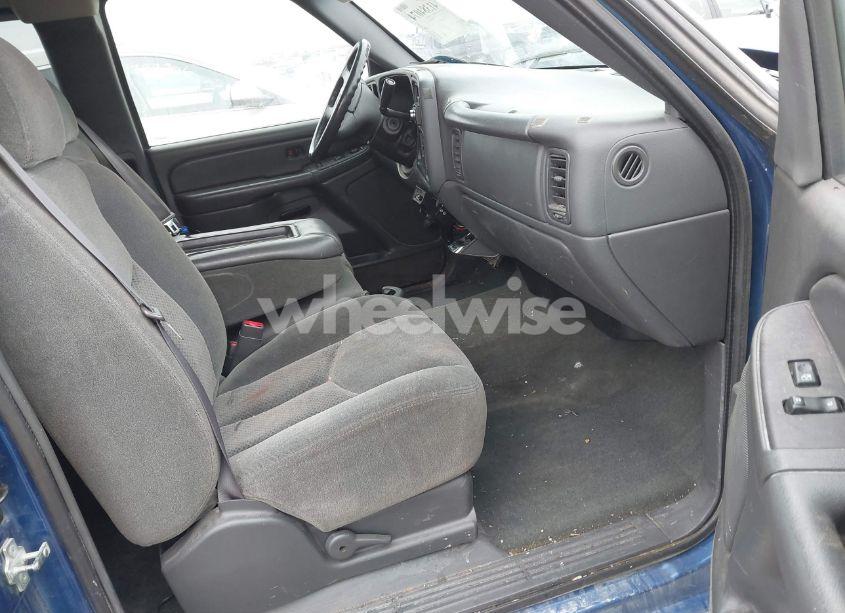 Photo 5 of 2004 Chevrolet Silverado 1500 LS (VIN 2GCEC19T141277069)