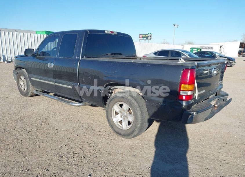 Photo 3 of 2004 Chevrolet Silverado 1500 LS (VIN 2GCEC19T141398698)