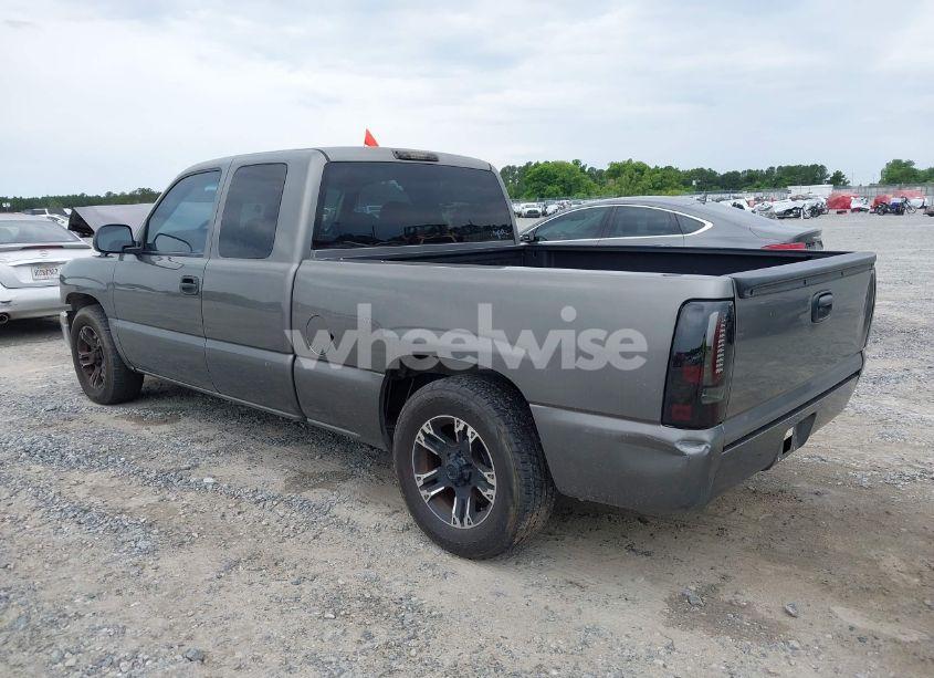 Photo 3 of 1999 Chevrolet Silverado 1500 LT (VIN 2GCEC19T1X1230774)