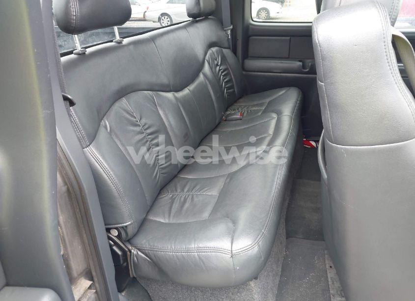 Photo 8 of 1999 Chevrolet Silverado 1500 LT (VIN 2GCEC19T1X1230774)