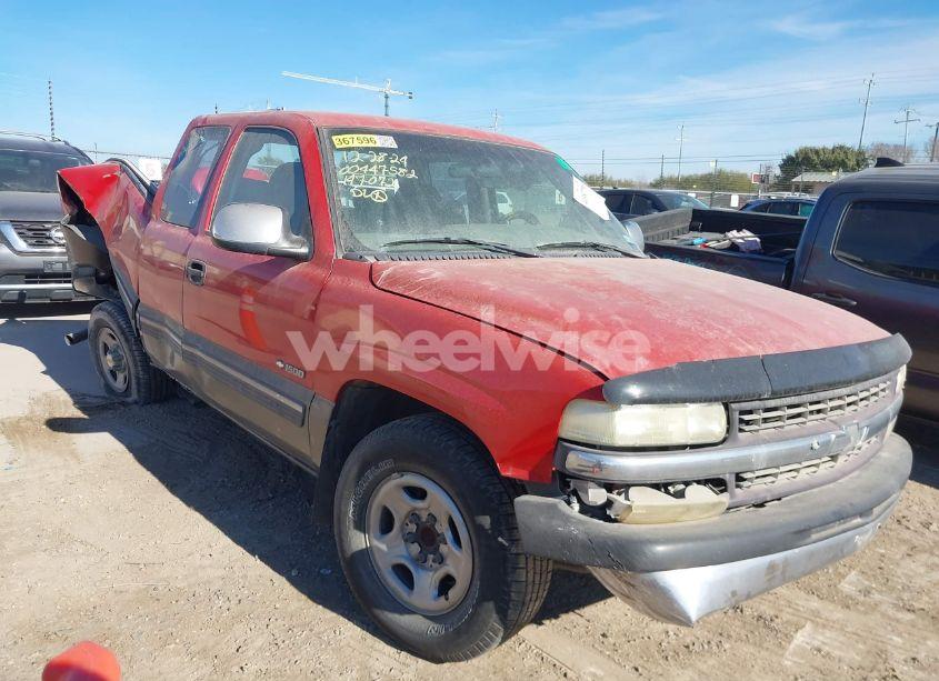 2000 Chevrolet Silverado 1500 LS (VIN 2GCEC19T1Y1147072) main photo
