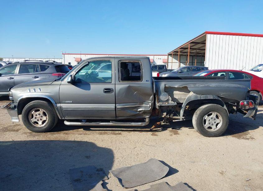 Photo 14 of 2000 Chevrolet Silverado 1500 LS (VIN 2GCEC19T1Y1211532)