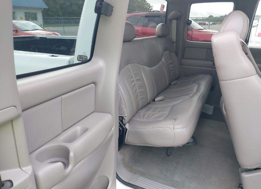 Photo 8 of 2000 Chevrolet Silverado 1500 LT (VIN 2GCEC19T1Y1216522)