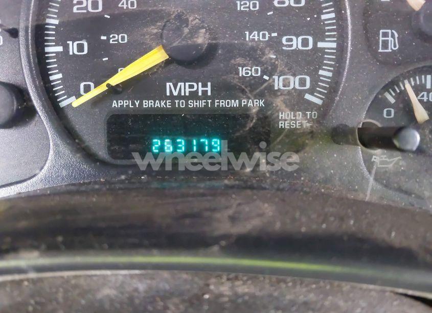 Photo 7 of 2000 Chevrolet Silverado 1500 LS (VIN 2GCEC19T1Y1250072)