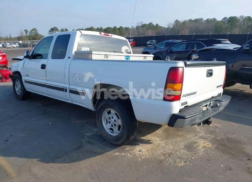 Photo 3 of 2000 Chevrolet Silverado 1500 LT (VIN 2GCEC19T1Y1407597)