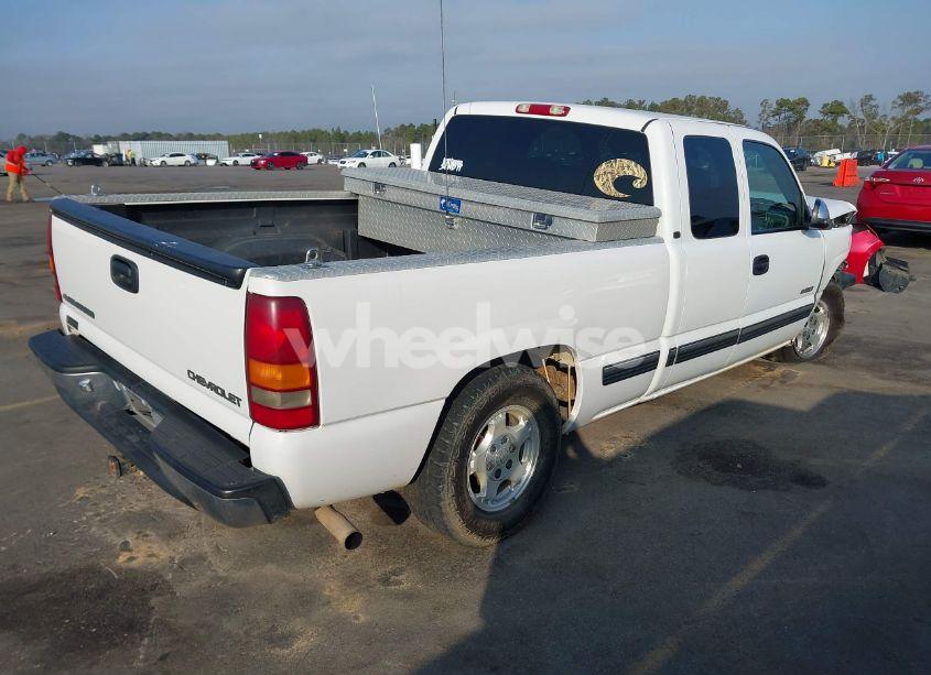 Photo 4 of 2000 Chevrolet Silverado 1500 LT (VIN 2GCEC19T1Y1407597)