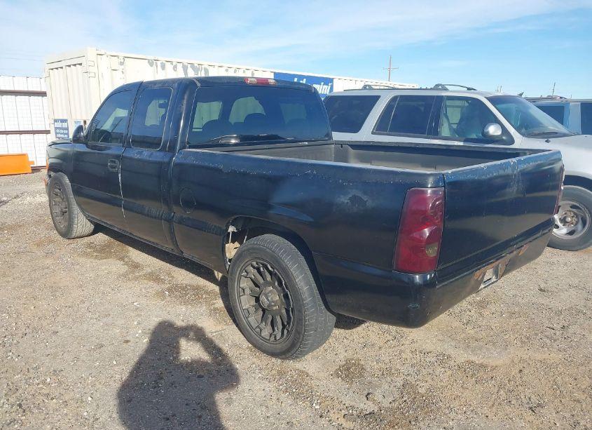 Photo 3 of 2001 Chevrolet Silverado 1500 LS (VIN 2GCEC19T211113938)