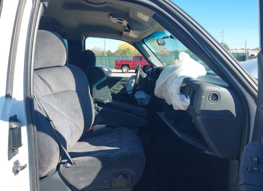 Photo 5 of 2001 Chevrolet Silverado 1500 LS (VIN 2GCEC19T211191961)