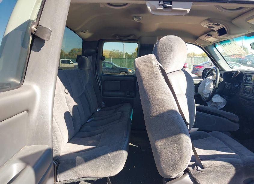 Photo 8 of 2001 Chevrolet Silverado 1500 LS (VIN 2GCEC19T211191961)