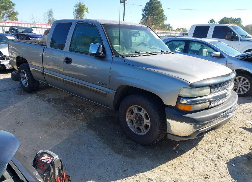 2001 Chevrolet Silverado 1500 LS (VIN 2GCEC19T211224733) main photo