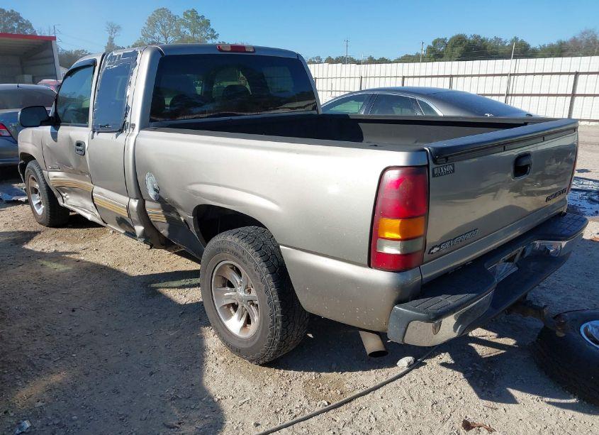 Photo 3 of 2001 Chevrolet Silverado 1500 LS (VIN 2GCEC19T211224733)