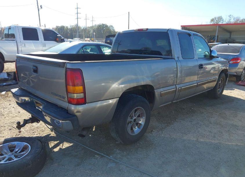 Photo 4 of 2001 Chevrolet Silverado 1500 LS (VIN 2GCEC19T211224733)