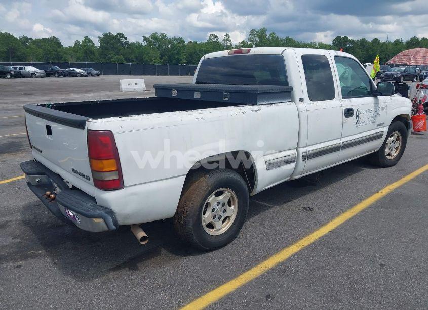 Photo 4 of 2001 Chevrolet Silverado 1500 LS (VIN 2GCEC19T211298296)