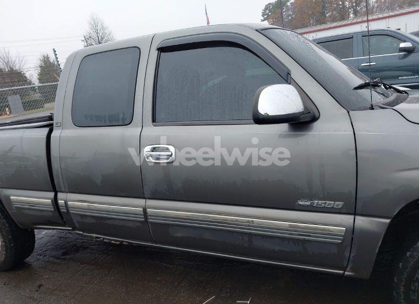 Photo 13 of 2002 Chevrolet Silverado 1500 LS (VIN 2GCEC19T221112323)