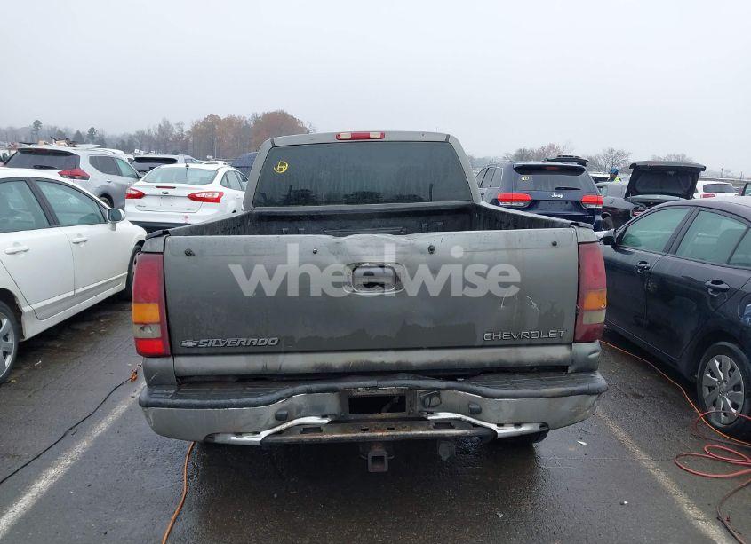 Photo 16 of 2002 Chevrolet Silverado 1500 LS (VIN 2GCEC19T221112323)