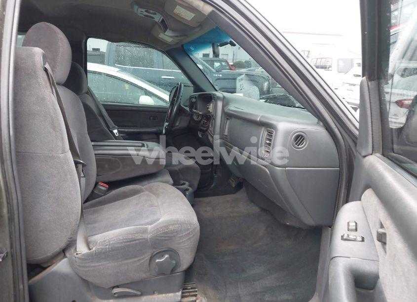 Photo 5 of 2002 Chevrolet Silverado 1500 LS (VIN 2GCEC19T221112323)