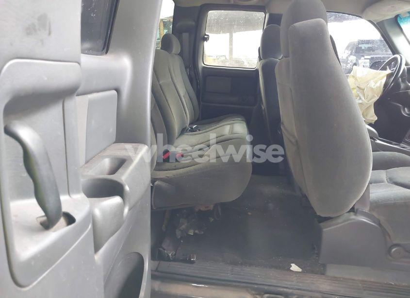 Photo 8 of 2003 Chevrolet Silverado 1500 LS (VIN 2GCEC19T231255886)