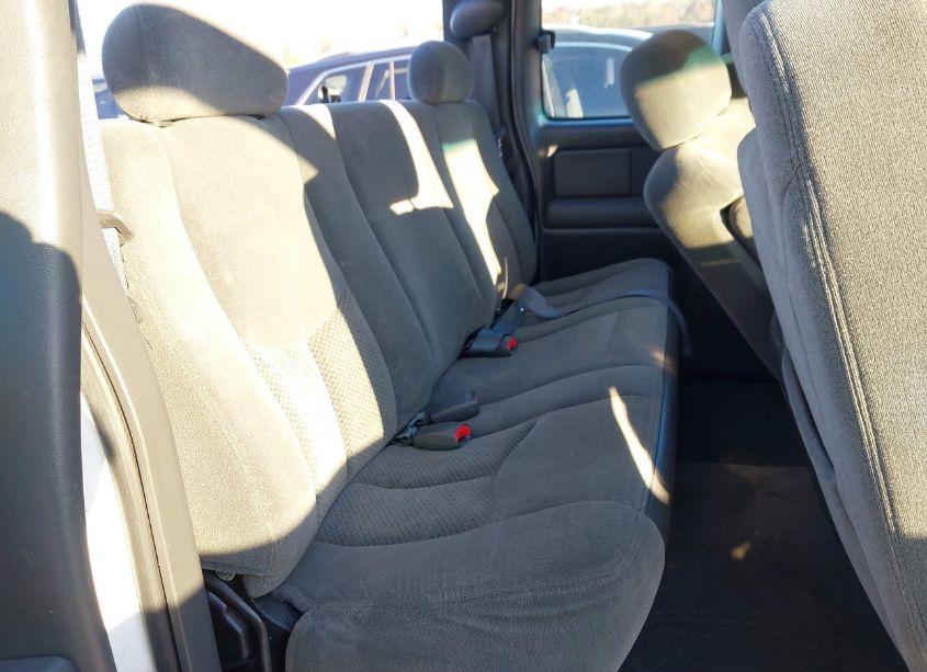 Photo 8 of 2004 Chevrolet Silverado 1500 LS (VIN 2GCEC19T241384809)