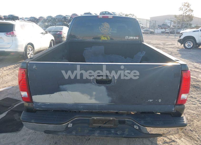 Photo 16 of 2005 Chevrolet Silverado 1500 LS (VIN 2GCEC19T251171411)