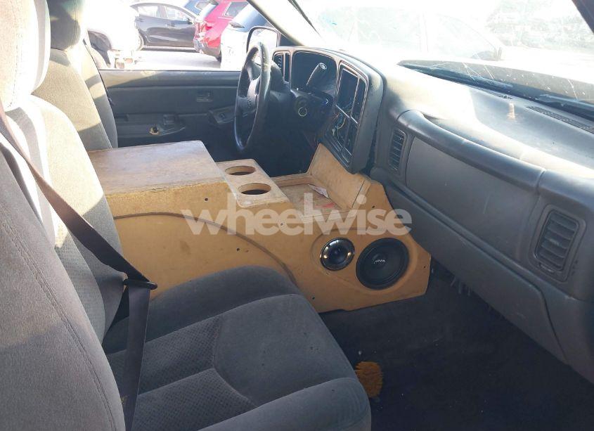 Photo 5 of 2005 Chevrolet Silverado 1500 LS (VIN 2GCEC19T251171411)