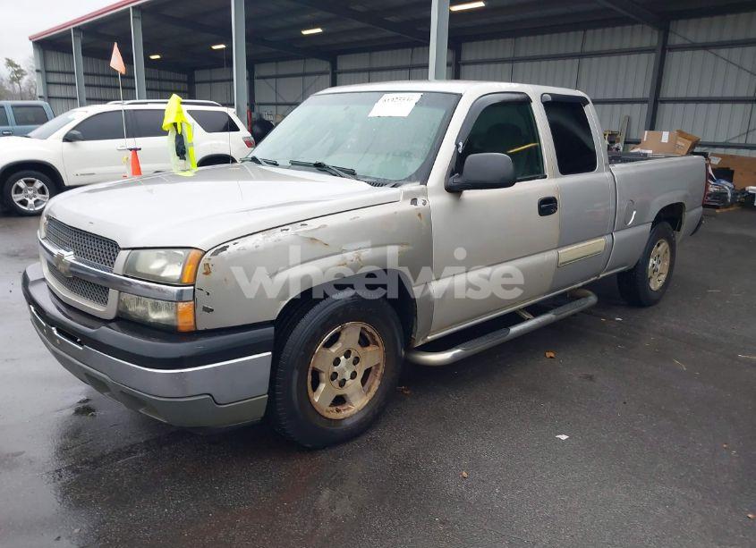 Photo 2 of 2005 Chevrolet Silverado 1500 LS (VIN 2GCEC19T251313496)