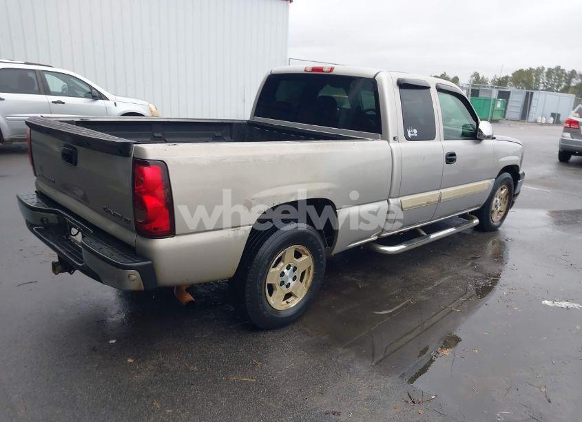 Photo 4 of 2005 Chevrolet Silverado 1500 LS (VIN 2GCEC19T251313496)