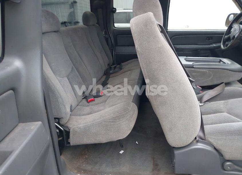 Photo 8 of 2005 Chevrolet Silverado 1500 LS (VIN 2GCEC19T251313496)