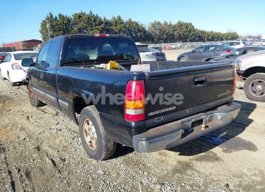 Photo 3 of 2000 Chevrolet Silverado 1500 LS (VIN 2GCEC19T2Y1299510)