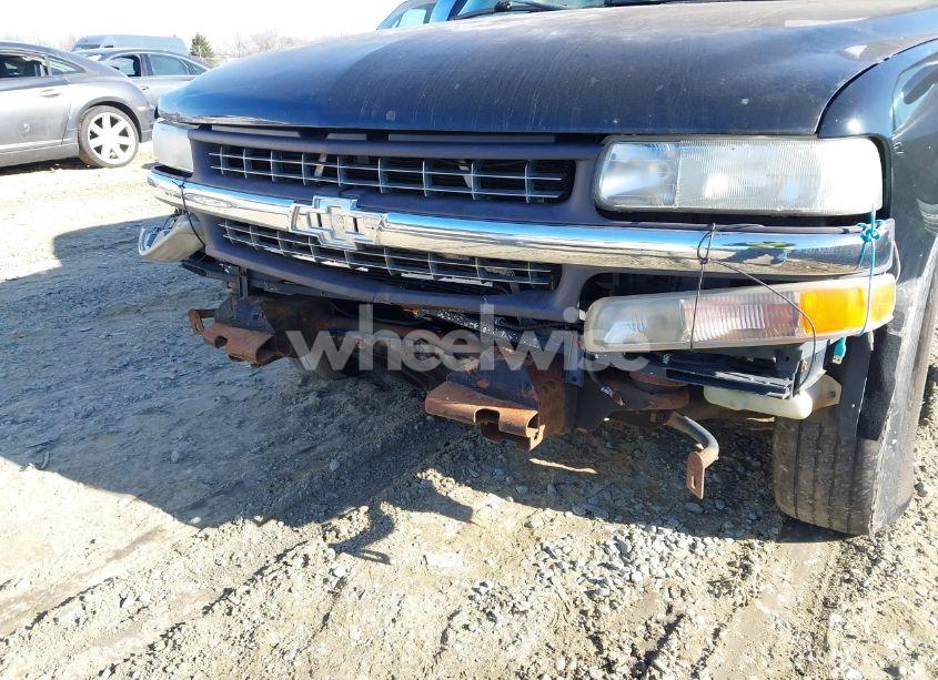 Photo 6 of 2000 Chevrolet Silverado 1500 LS (VIN 2GCEC19T2Y1299510)