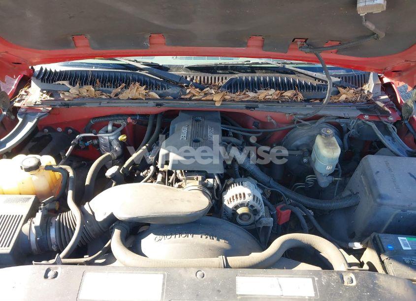 Photo 10 of 2000 Chevrolet Silverado 1500 LS (VIN 2GCEC19T2Y1353016)