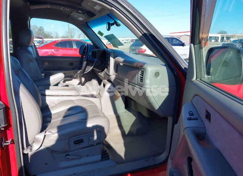 Photo 5 of 2000 Chevrolet Silverado 1500 LS (VIN 2GCEC19T2Y1353016)