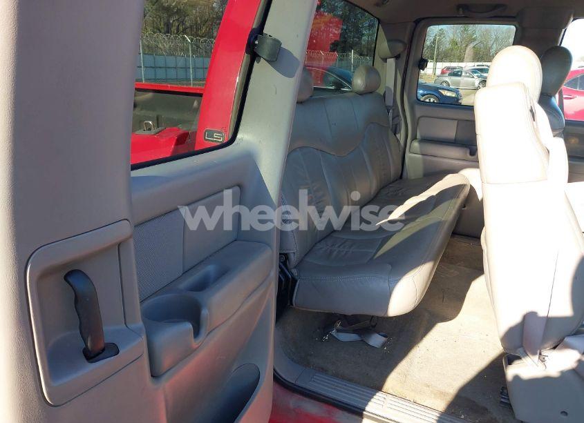 Photo 8 of 2000 Chevrolet Silverado 1500 LS (VIN 2GCEC19T2Y1353016)