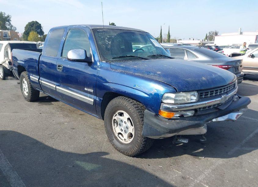 2001 Chevrolet Silverado 1500 LS (VIN 2GCEC19T311110305) main photo