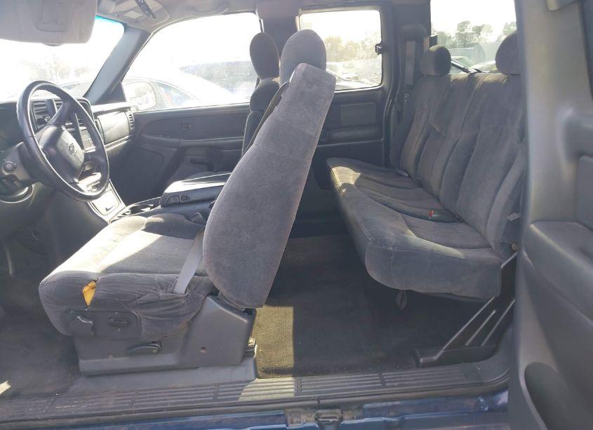 Photo 8 of 2001 Chevrolet Silverado 1500 LS (VIN 2GCEC19T311110305)